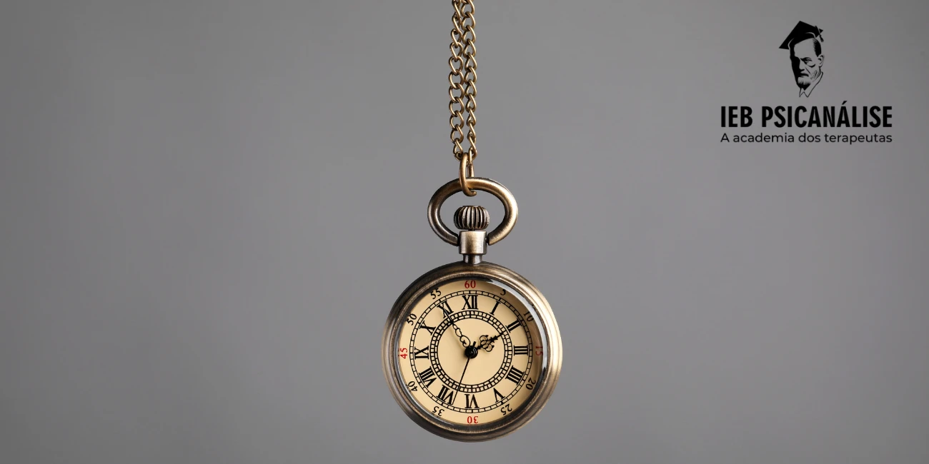 Psicanálise Online: Vantagens e Desafios da Formação a Distância